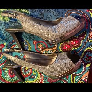 Nine West Brand New No tags Platform Glitter Heels. 4” heel in size 10 M